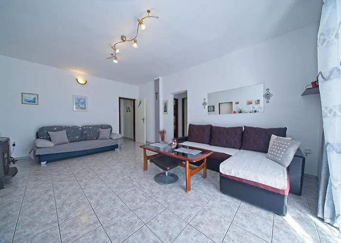 Pavlo Apartment